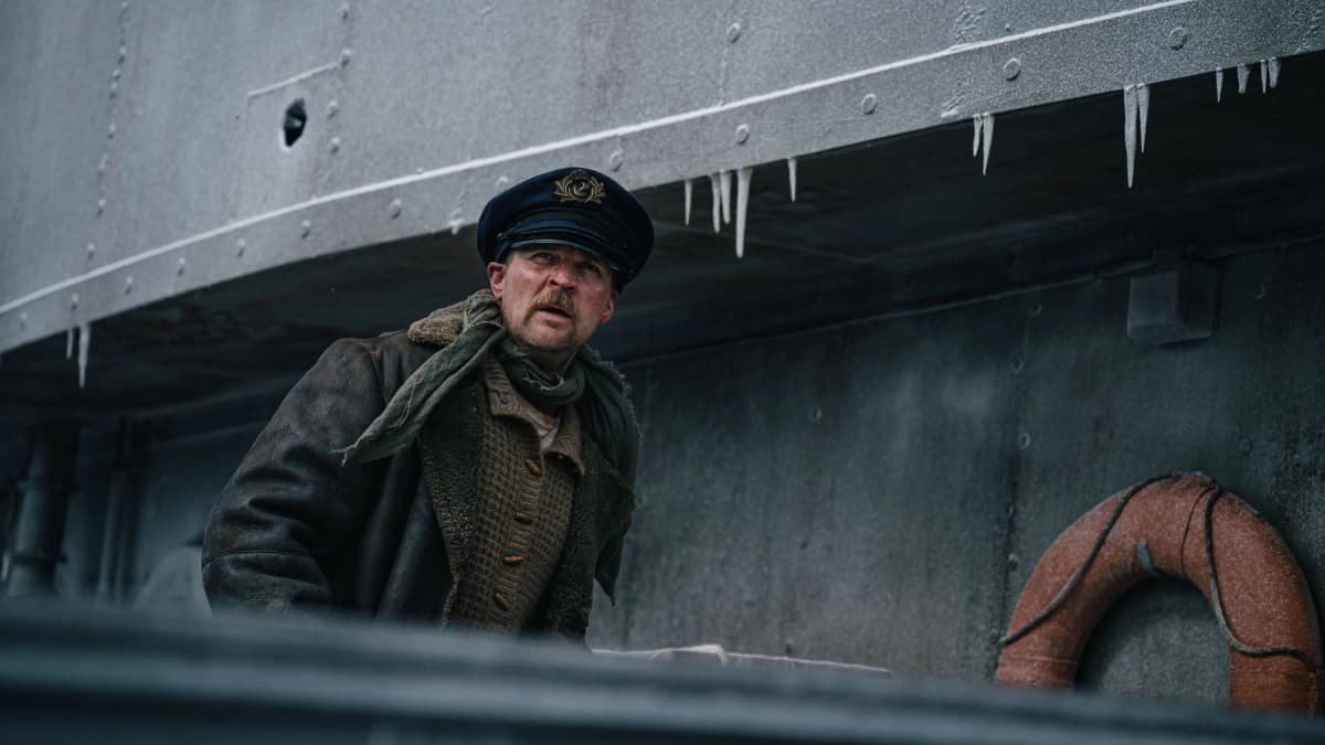 Đoàn Tàu Bắc Cực (The Arctic Convoy)