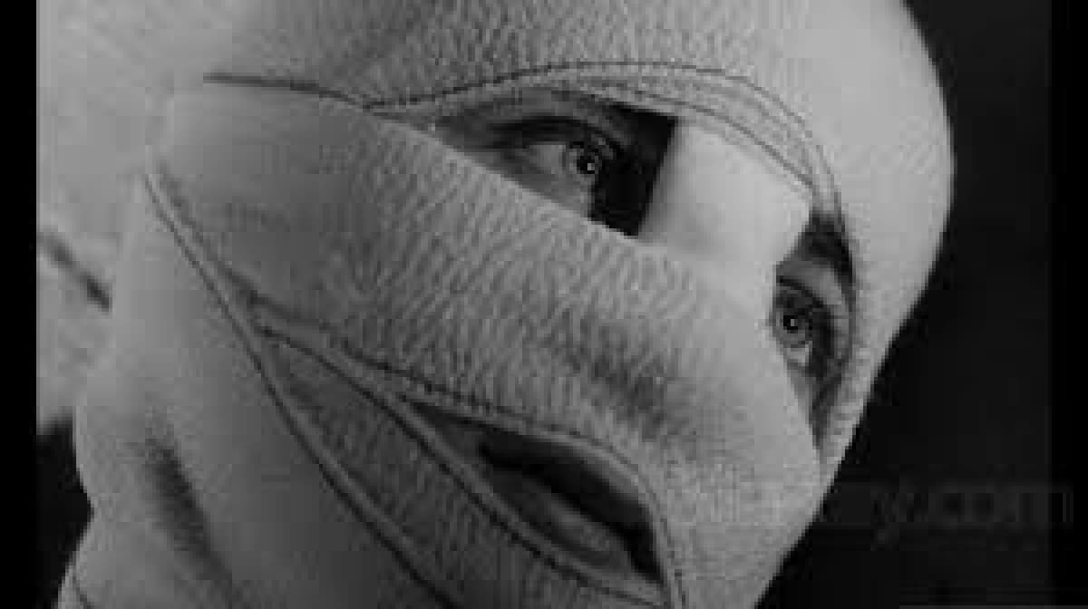Đôi Mắt Không Mặt (Eyes Without a Face)