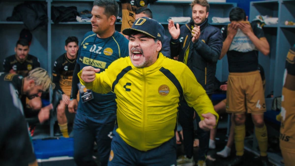 Maradona ở Mexico (Maradona in Mexico)