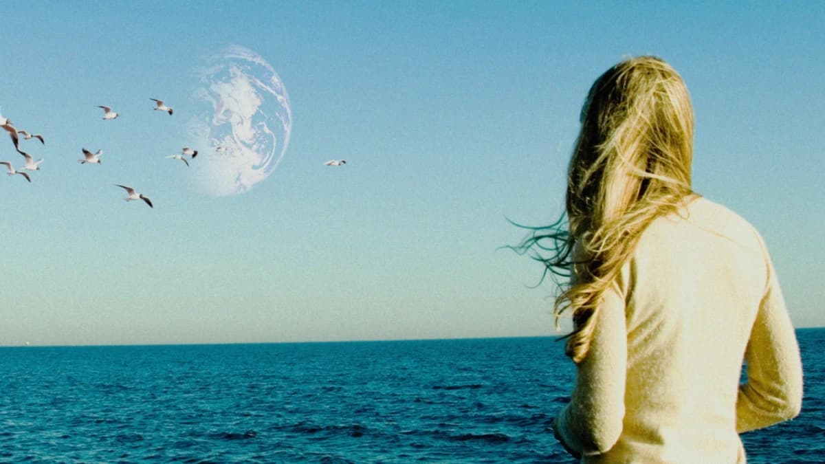 Một Trái Đất Khác (Another Earth)