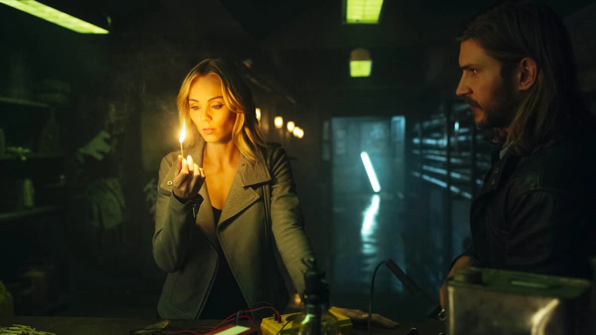 Nanh vuốt (Phần 2) (Bitten (Season 2))