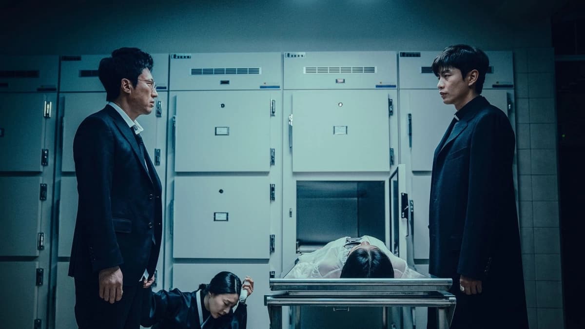 Ngài Quỷ (Devils Stay)
