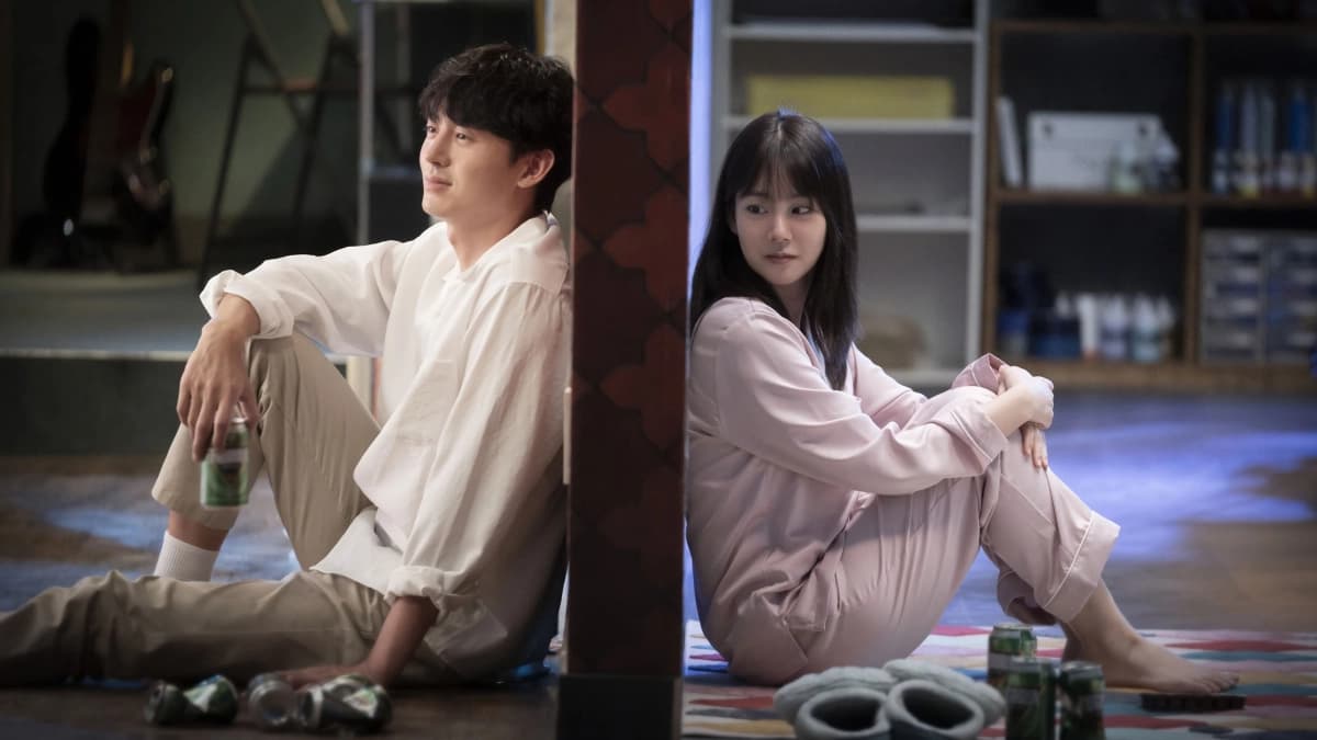 Oan Gia Chung Tường (My Worst Neighbor)