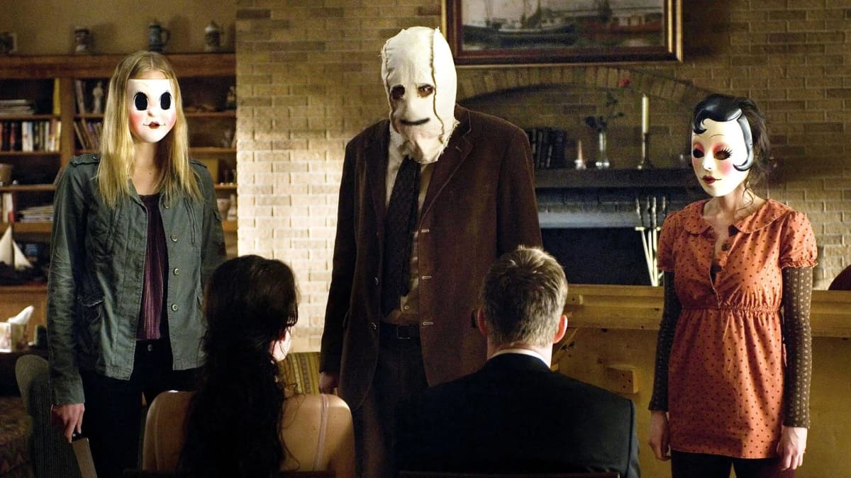The Strangers (The Strangers)